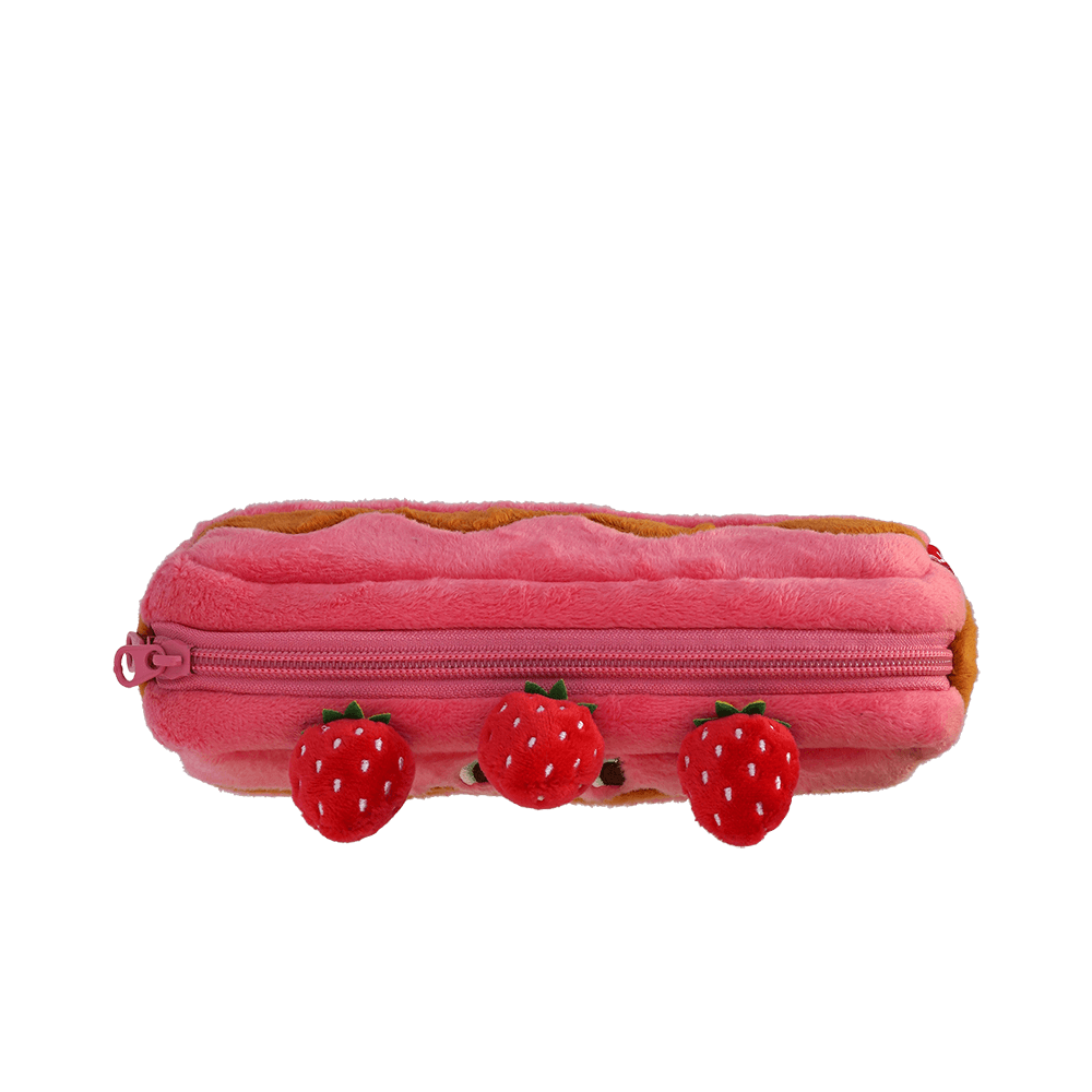 スリー ストロベリーズ オン ザ ショートケーキ ペンシルケース