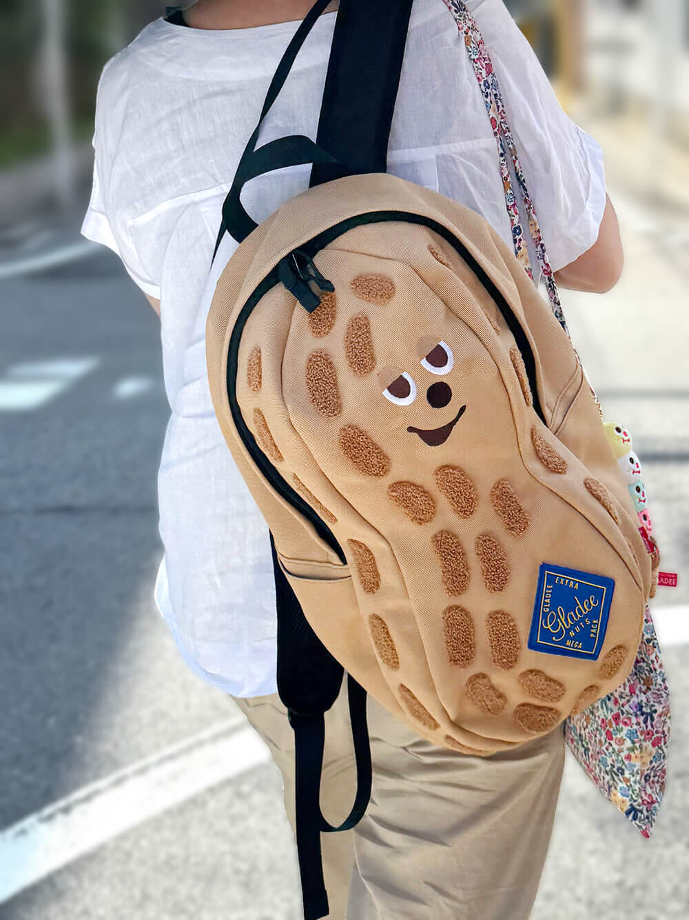 【未使用に近い】GLADEE グラディ リュック　ピーナッツ　軽量　A4 軽量 ピーナツ リュックサック L / ポリエステルキャンバス – Gladee